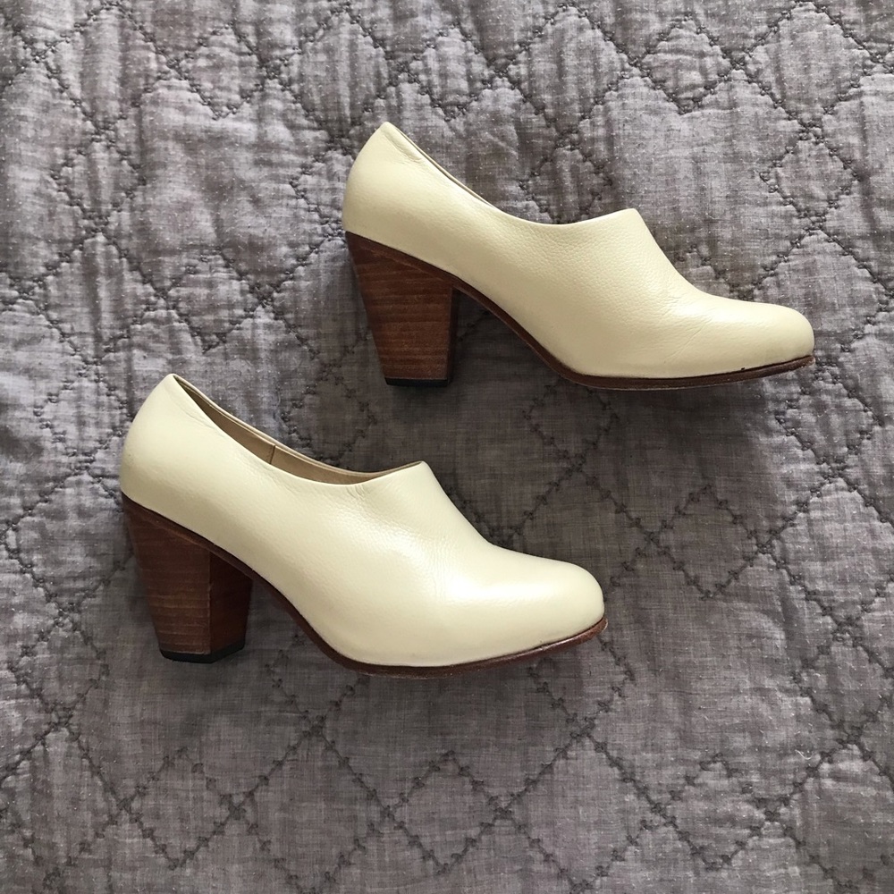 Nisolo Mike Block Heels Cream Sz 8